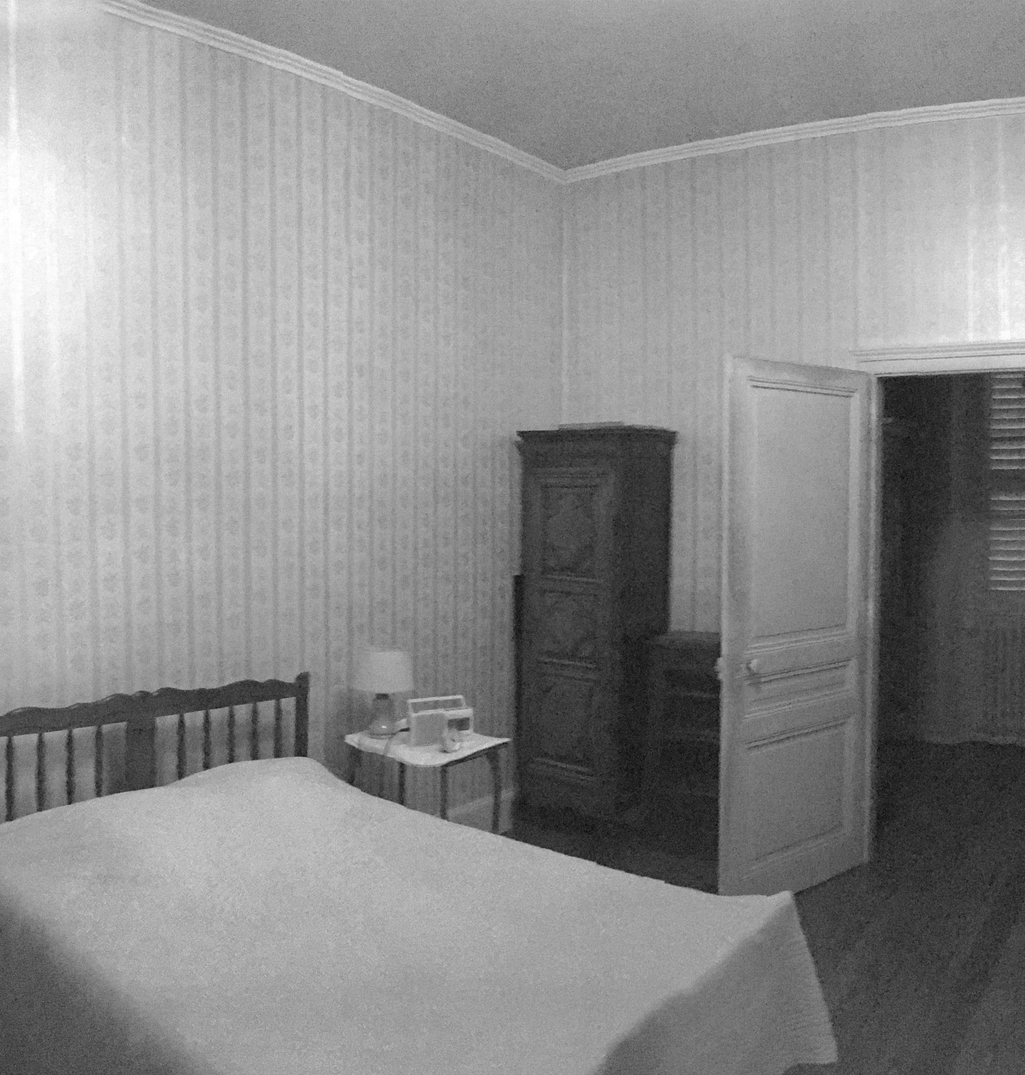 Restructuration complèt d'une maison de ville / GBMJG