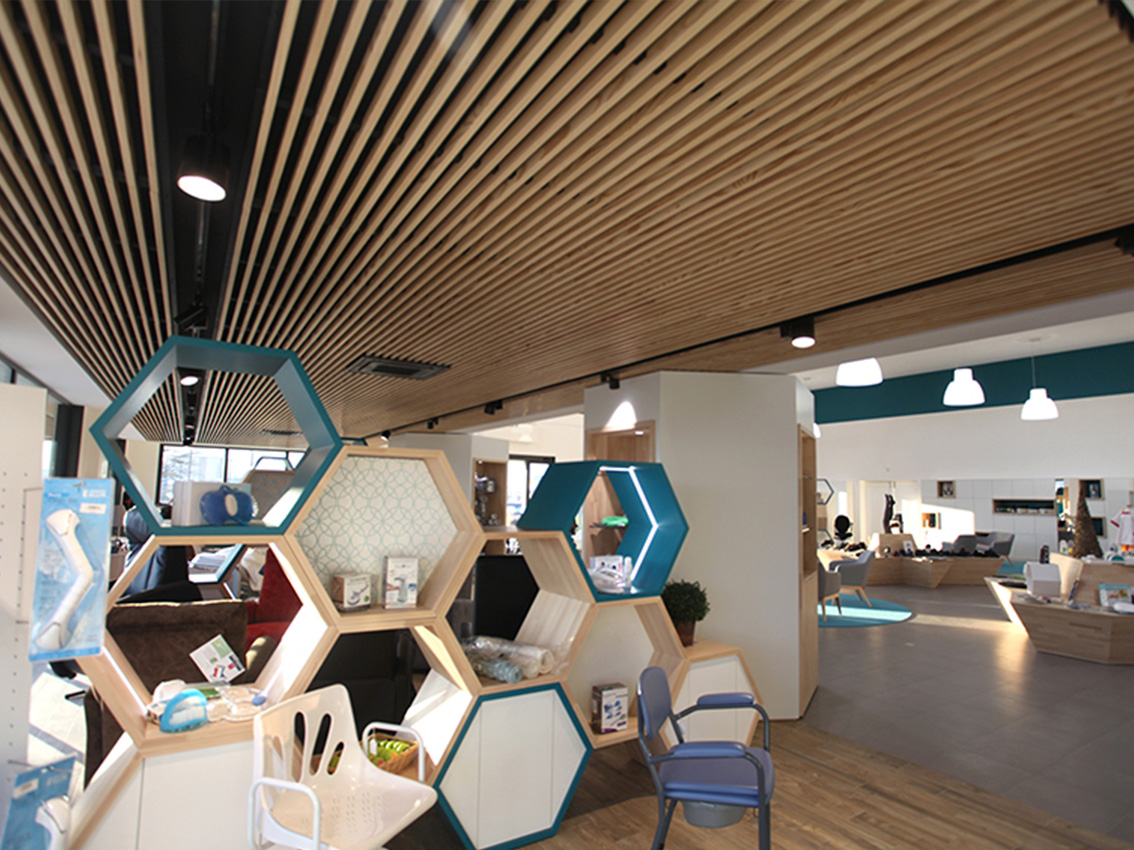 Impossible de résumer 14 ans de travail, de projets, d’expériences, de partages, de satisfactions, mais aussi de doutes, de coups de cœur et de coups de gueule… 14 années résumées en une sélection concentrée de 14 projets !