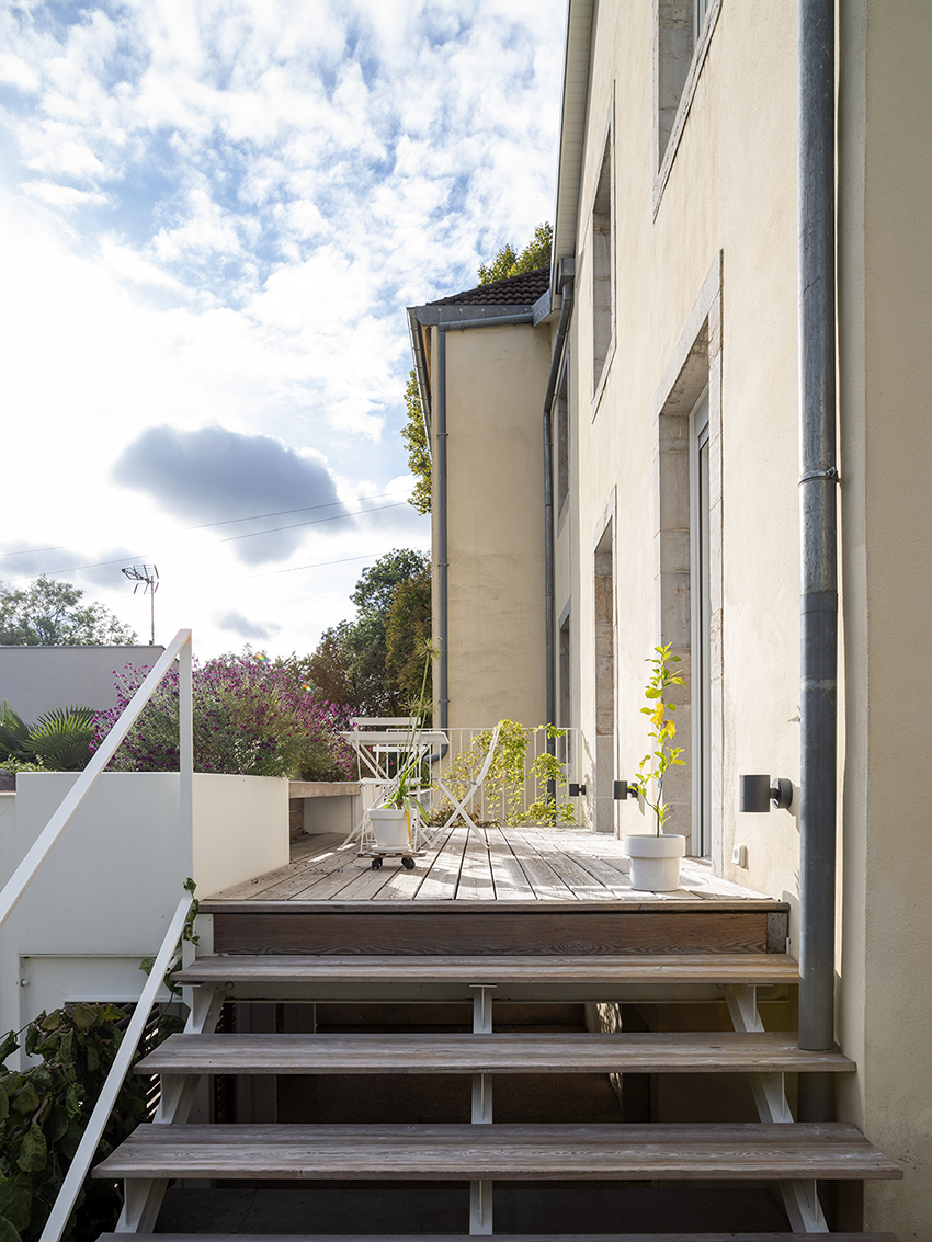 Restructuration d'une maison de ville & création de terrasses / NLM