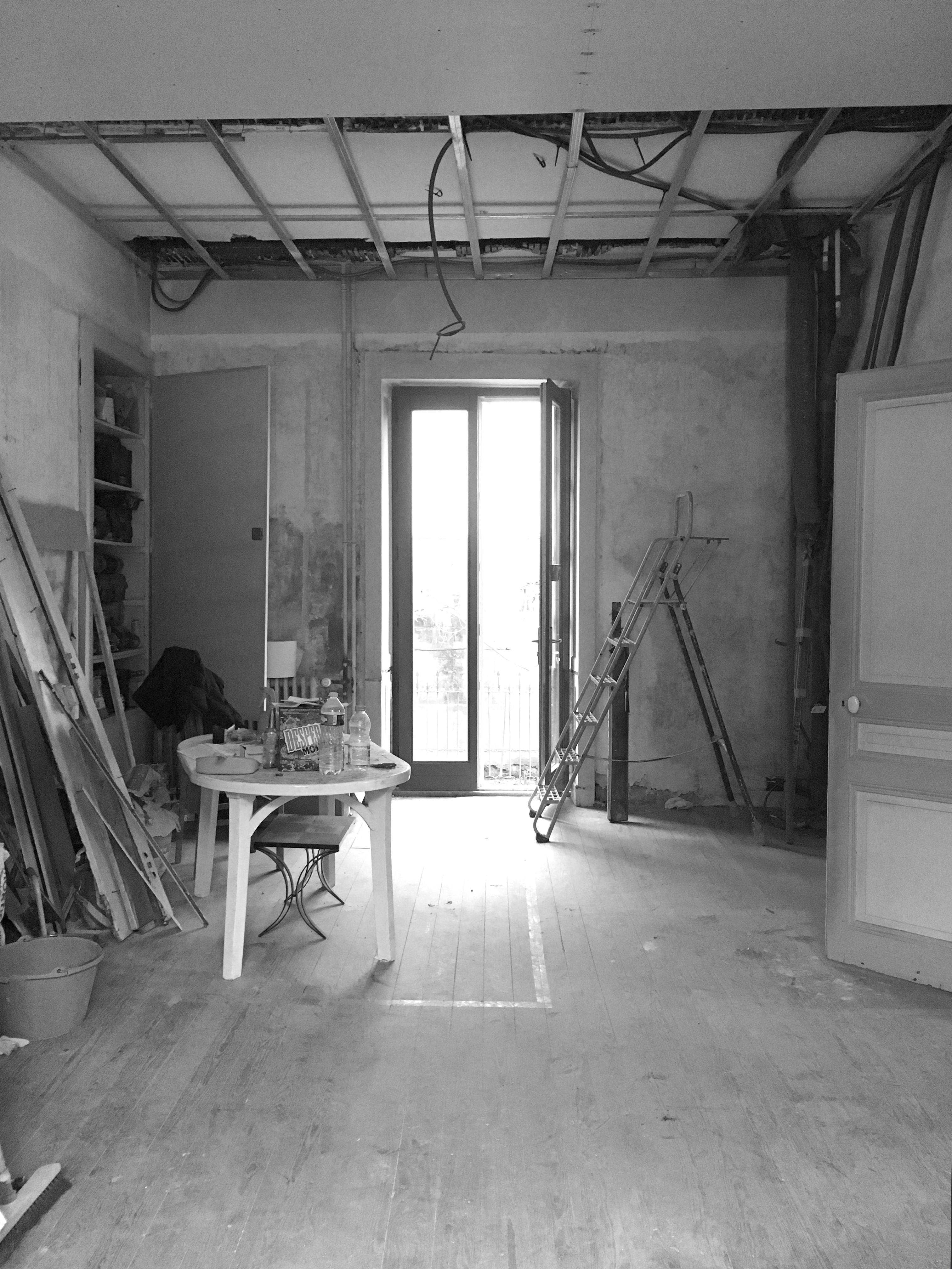 Restructuration complèt d'une maison de ville / GBMJG