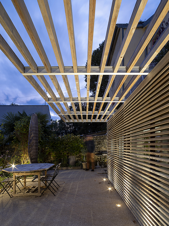 Restructuration d'une maison de ville & création de terrasses / NLM