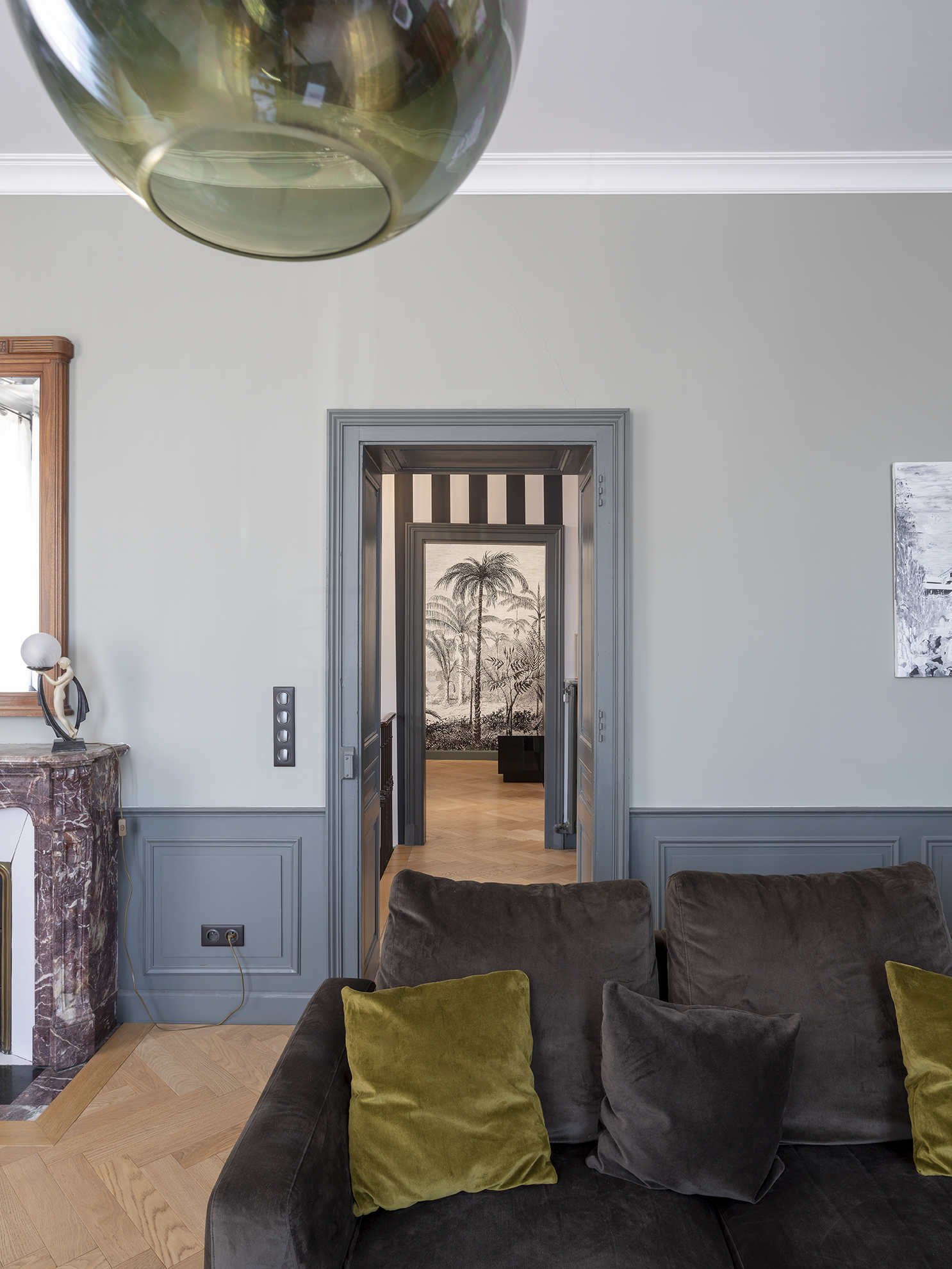 Restructuration complèt d'une maison de ville / GBMJG