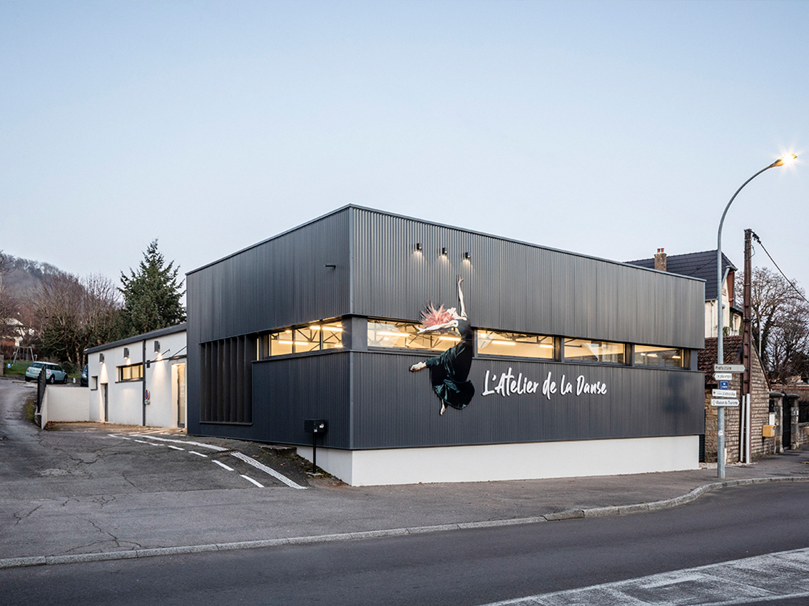 Impossible de résumer 14 ans de travail, de projets, d’expériences, de partages, de satisfactions, mais aussi de doutes, de coups de cœur et de coups de gueule… 14 années résumées en une sélection concentrée de 14 projets !