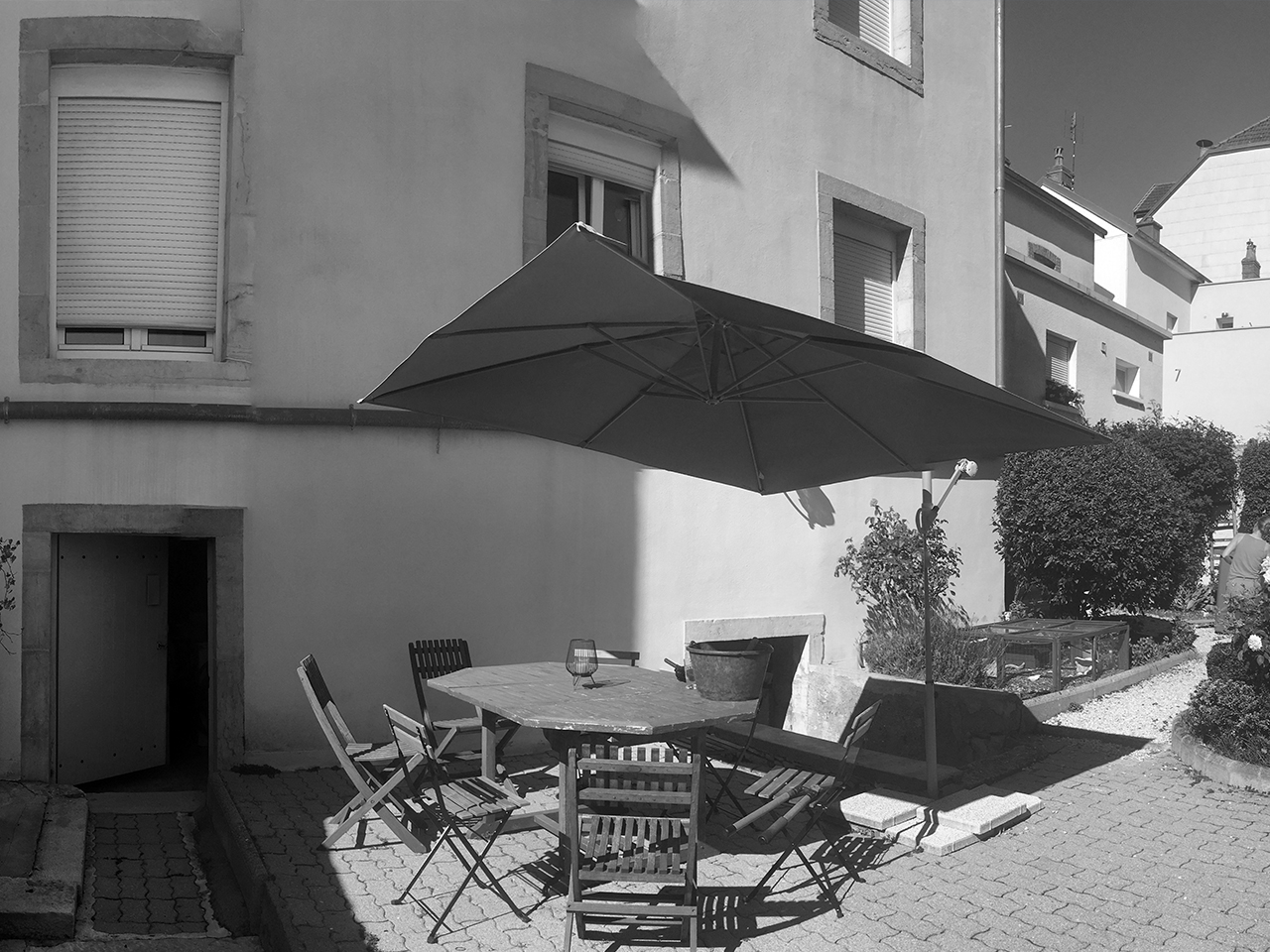 Restructuration d'une maison de ville & création de terrasses / NLM