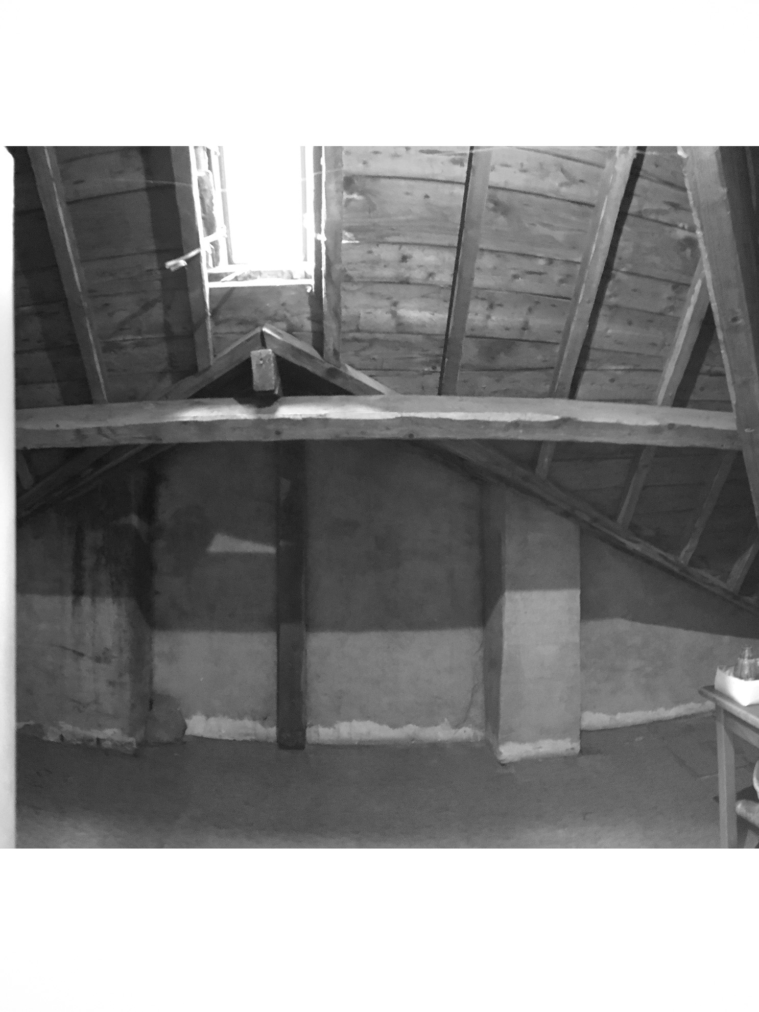 Restructuration complèt d'une maison de ville / GBMJG