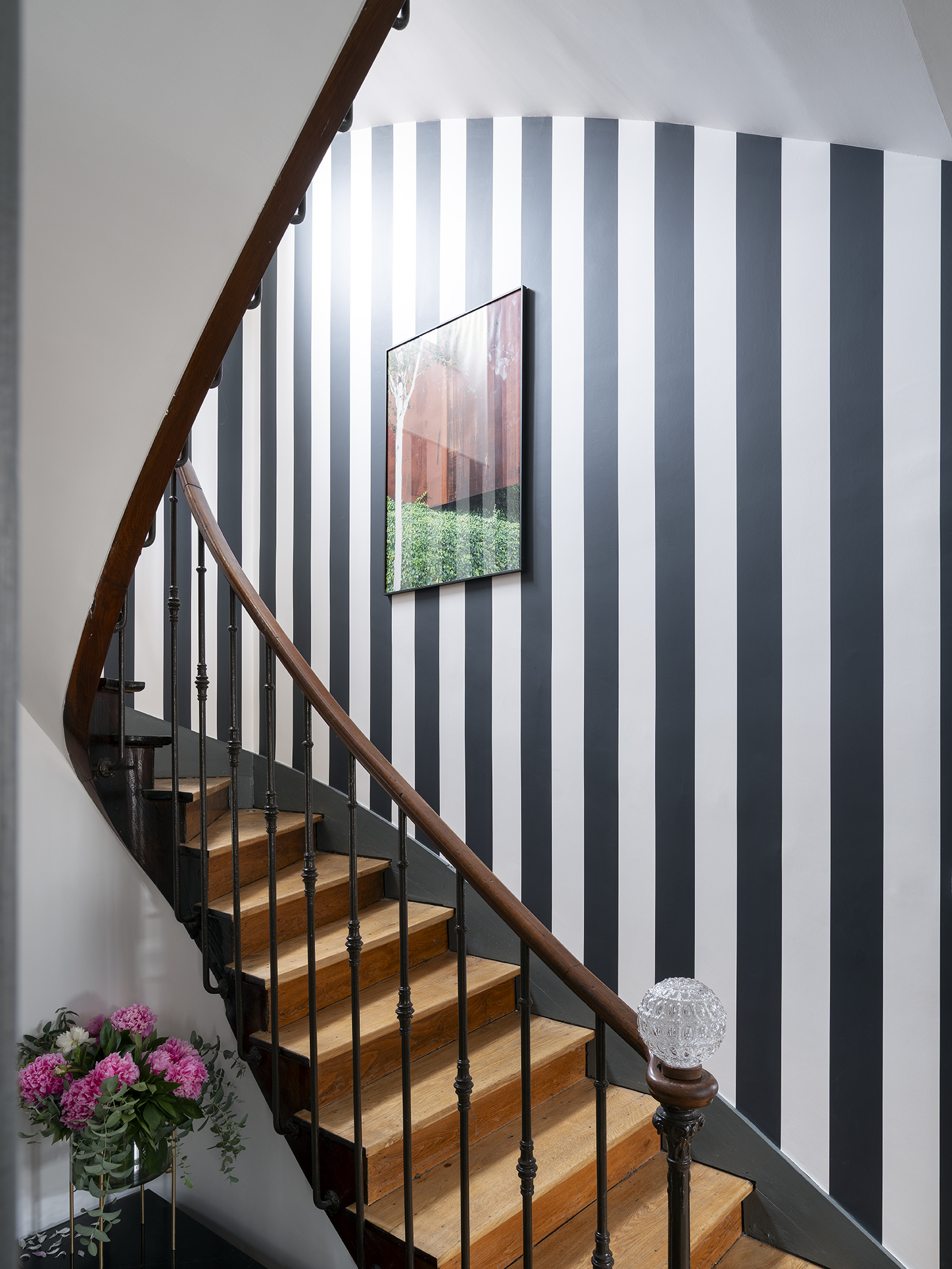 Restructuration complèt d'une maison de ville / GBMJG