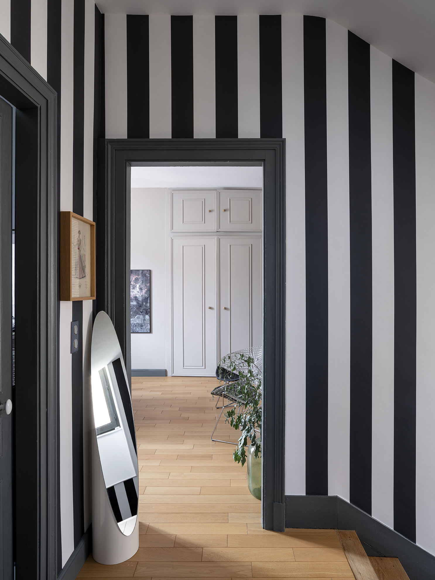 Restructuration complèt d'une maison de ville / GBMJG