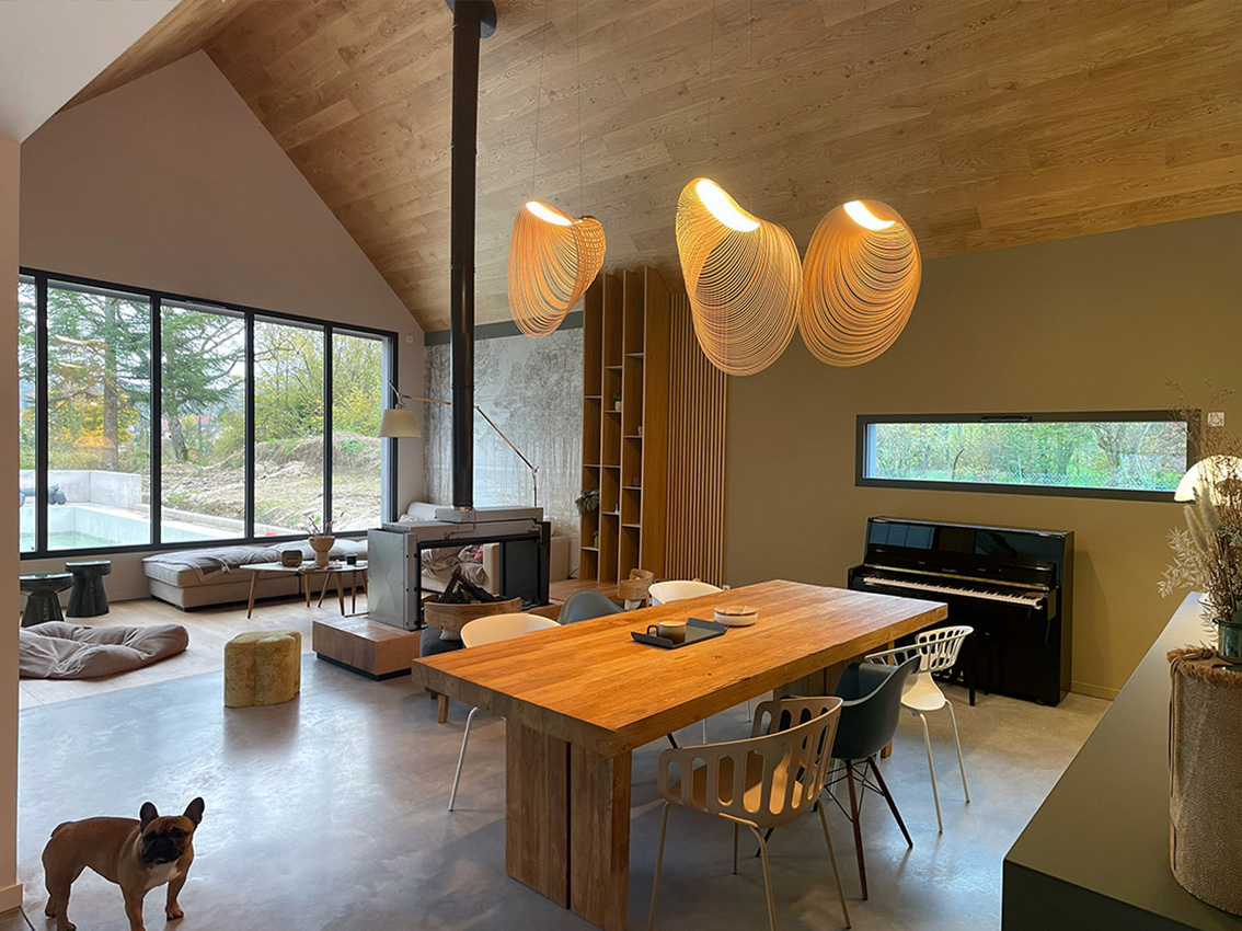 Impossible de résumer 14 ans de travail, de projets, d’expériences, de partages, de satisfactions, mais aussi de doutes, de coups de cœur et de coups de gueule… 14 années résumées en une sélection concentrée de 14 projets !