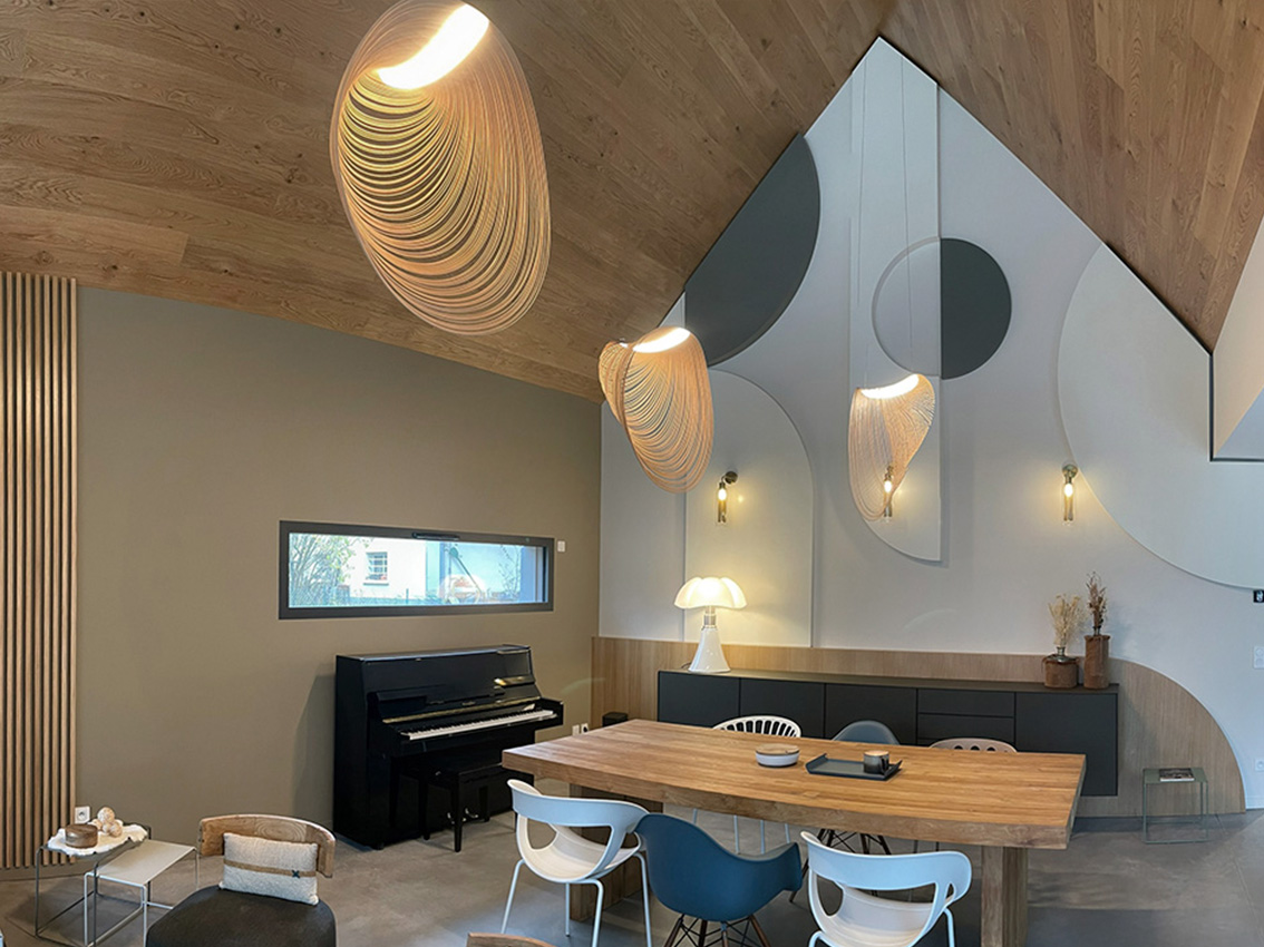 Impossible de résumer 14 ans de travail, de projets, d’expériences, de partages, de satisfactions, mais aussi de doutes, de coups de cœur et de coups de gueule… 14 années résumées en une sélection concentrée de 14 projets !